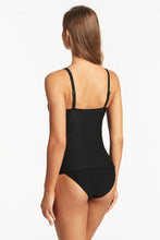 Load image into Gallery viewer, Cross Front Singlet - Honeycomb