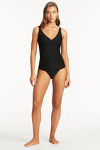 Load image into Gallery viewer, Cross Front Singlet - Honeycomb
