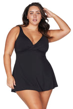Load image into Gallery viewer, Delacroix Multifit Cup Swimdress - Recycled Hues Black