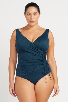 La Traviata Rembrant Multi Cup One Piece