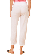 Load image into Gallery viewer, Women’s linen pants in white with pockets and pleat detail