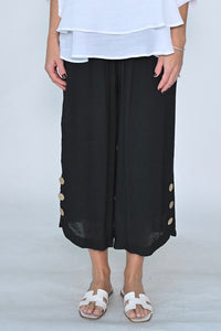 Smock Waist Side Button Hem 3/4 Pant - Black