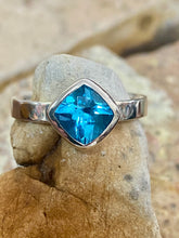 Load image into Gallery viewer, Diamond Shape Facet Ring - Blue Topaz