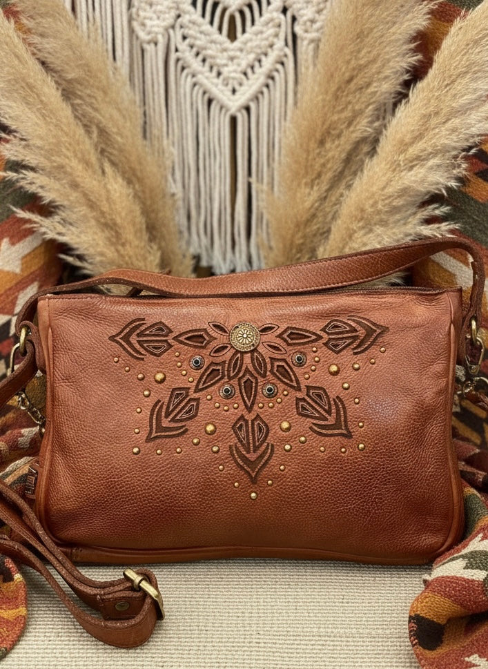 Kadia Crossbody - Tan