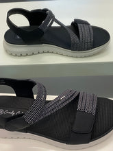 Load image into Gallery viewer, Flat Elastic Strap Sandals - Black