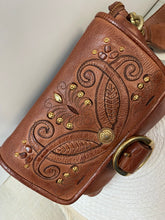 Load image into Gallery viewer, Goa Foldover - Brandy