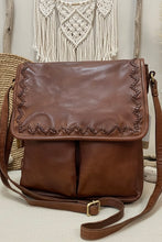 Load image into Gallery viewer, Tippy Messenger - Oak