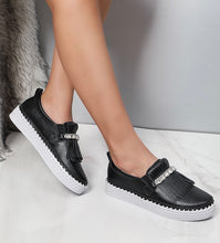 Load image into Gallery viewer, Fringe Detail Leather Loafer - Black