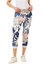 Load image into Gallery viewer, Janja Floral Jogger Pants