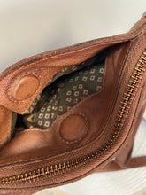 Load image into Gallery viewer, Goa Crossbody Bag - Coconut Camel