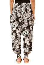 Load image into Gallery viewer, Harem Pants - black/White Damask