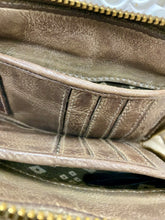 Load image into Gallery viewer, Wilder Wallet - Mud/Olive