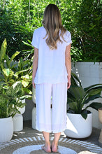 Load image into Gallery viewer, Breeze Cropped Pants - White