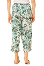 Load image into Gallery viewer, 7/8 Printed Wide Leg Pants - Leaf Print