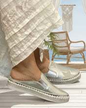 Load image into Gallery viewer, Satin Slides with Star - Silver