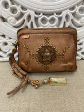 Load image into Gallery viewer, Veronica Wallet - Taupe