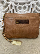 Load image into Gallery viewer, Veronica Wallet - Taupe