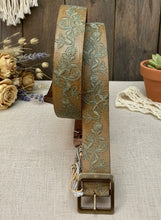 Load image into Gallery viewer, Vine Leather Belt - Mud