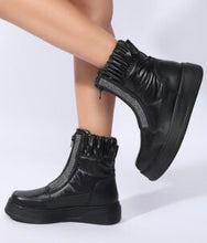 Load image into Gallery viewer, Zip-Up Boots - Black