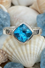 Load image into Gallery viewer, Diamond Shape Facet Ring - Blue Topaz