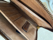 Load image into Gallery viewer, Veronica Wallet - Taupe