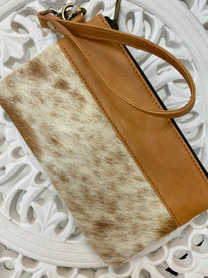 Wales Handy Cowhide Clutch - Tan