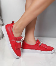 Load image into Gallery viewer, Fringe Detail Leather Loafer - Reed