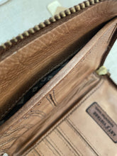 Load image into Gallery viewer, Veronica Wallet - Taupe