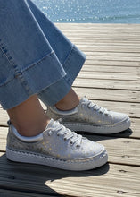 Load image into Gallery viewer, Glittery Twinkle Sneakers -Silver