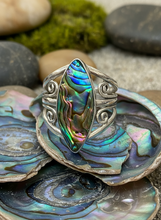 Load image into Gallery viewer, Fancy Ornate Elliptical Sterling Silver Ring - Paua Shell