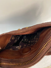 Load image into Gallery viewer, Goa Crossbody Bag - Oak