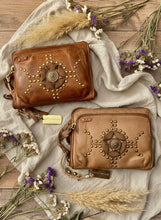 Load image into Gallery viewer, Veronica Wallet - Oak