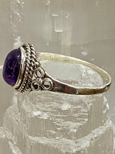 Load image into Gallery viewer, Amethyst Filigree Oval Sterling Silver Ring