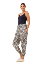 Load image into Gallery viewer, Abstract Print Harem Pants