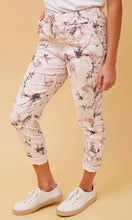Load image into Gallery viewer, Floral Joggers
