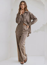 Load image into Gallery viewer, Button Down Denim Shacket - Leopard