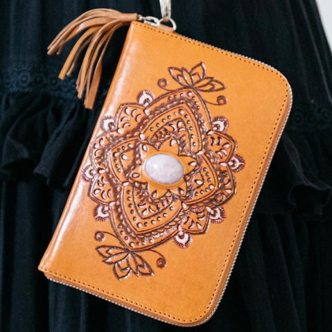 Eternity Zip Round Wallet - Distressed Tan