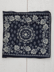 Boho Bandeau Half - Black Cream Mandala