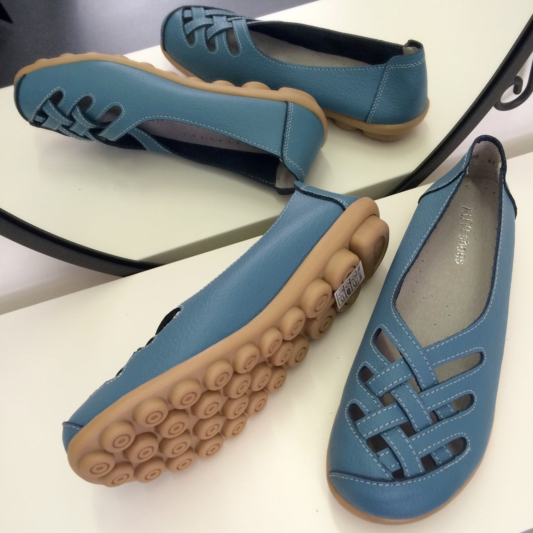 Light Blue Lattice Style Leather Nodule Shoes