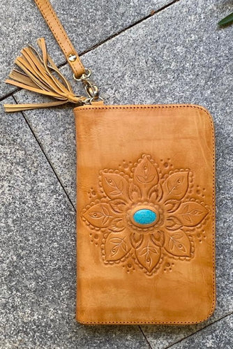 Gypsy Zip Round Wallet - Tan